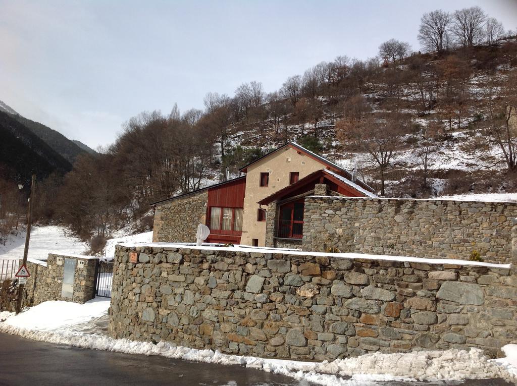 Can Bertran Fornells de la Muntanya Luaran gambar